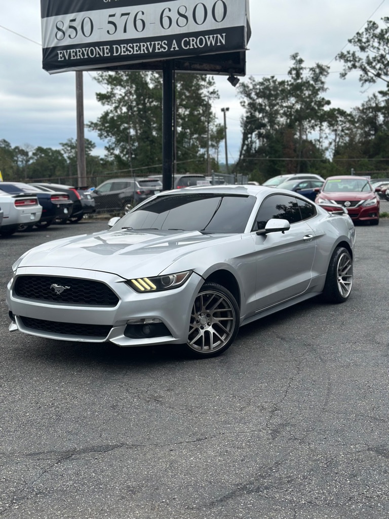 Photo 3 of this FORD MUSTANG
