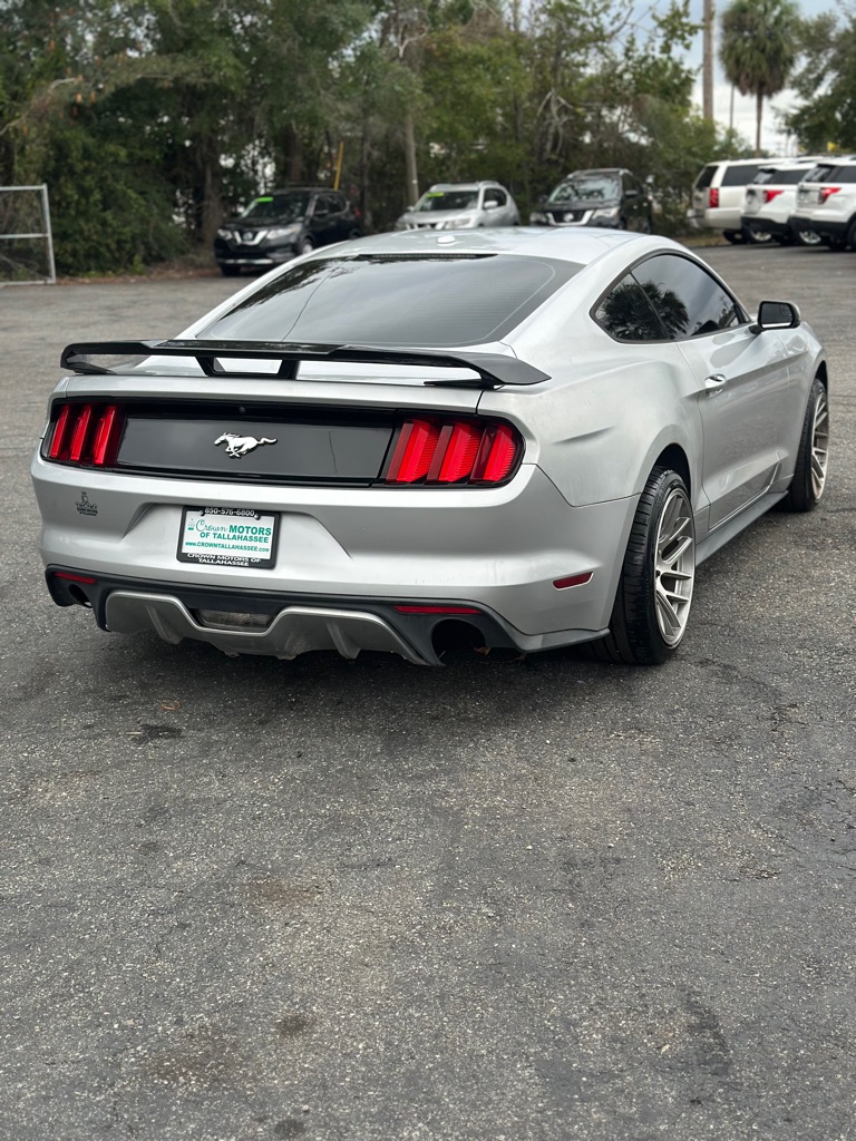 Photo 6 of this FORD MUSTANG