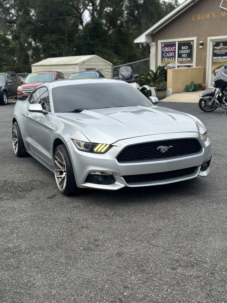 Photo 4 of this FORD MUSTANG
