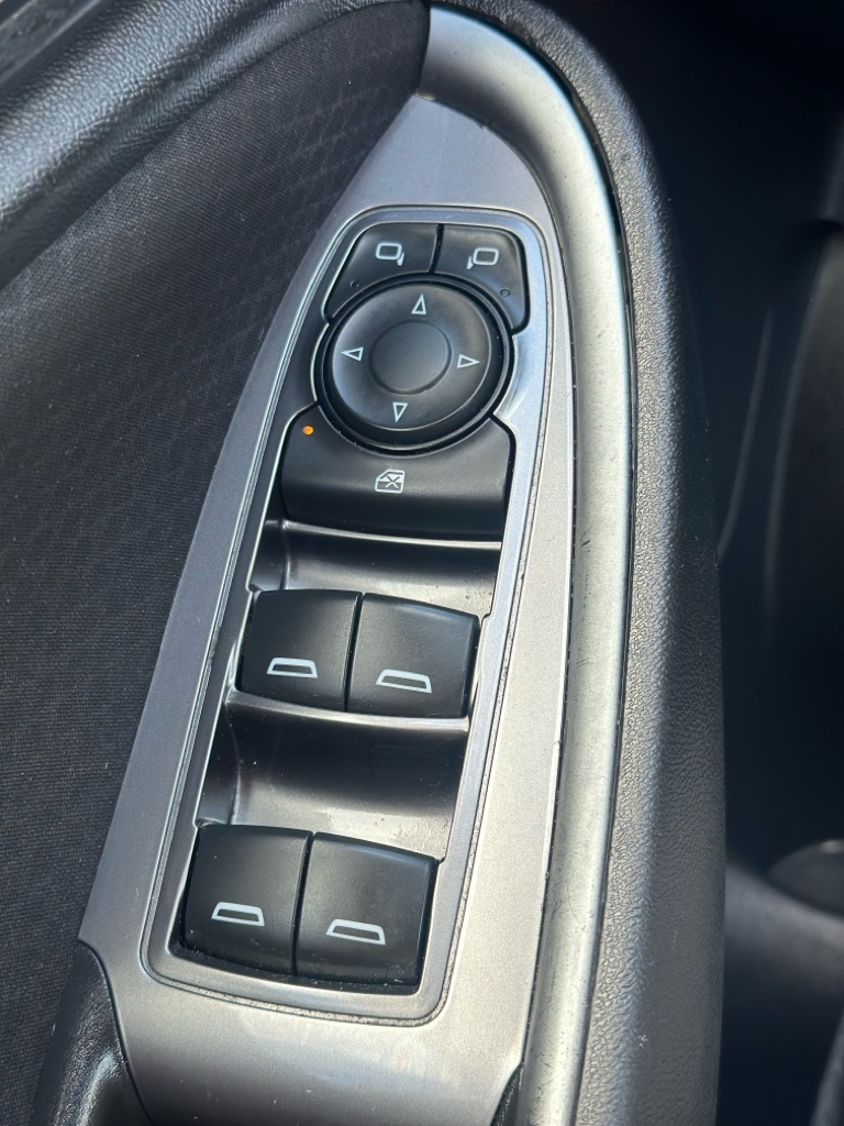 Photo 13 of this CHEVROLET MALIBU