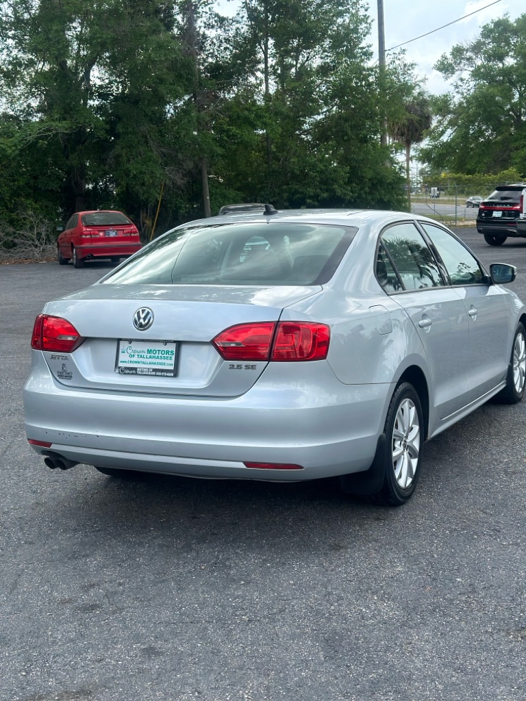Photo 4 of this VOLKSWAGEN JETTA