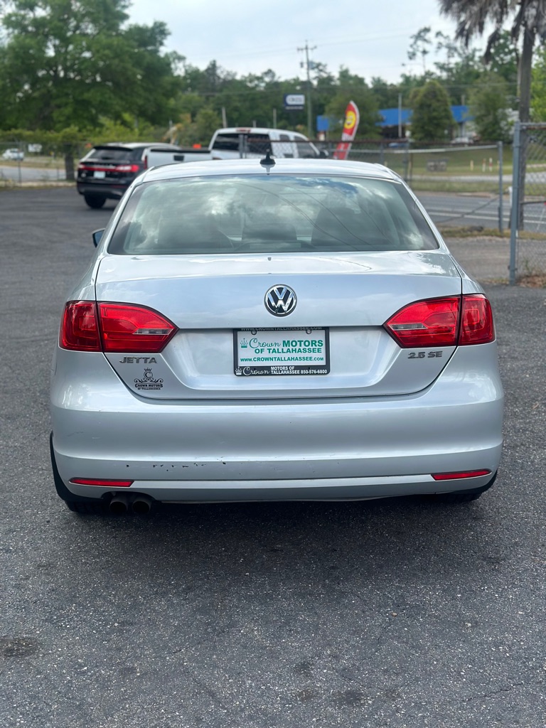 Photo 7 of this VOLKSWAGEN JETTA