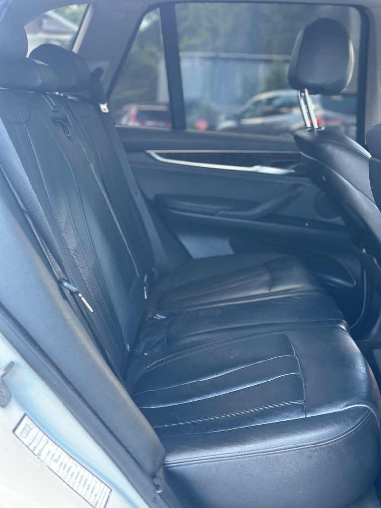 Photo 17 of this BMW X5