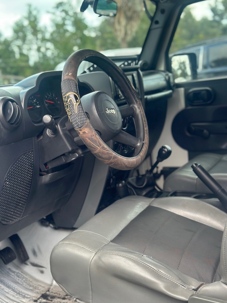 Photo 9 of this JEEP WRANGLER