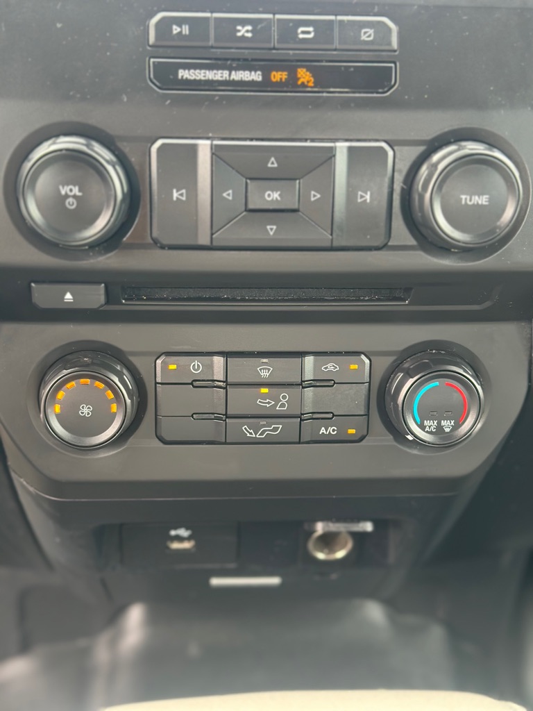 Photo 15 of this FORD F150