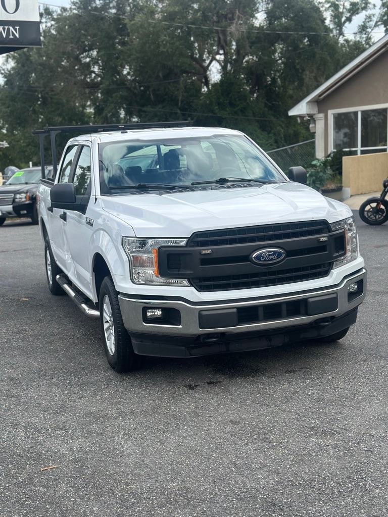 Photo 2 of this FORD F150