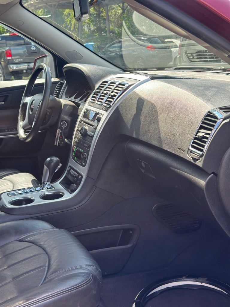 Photo 16 of this GMC ACADIA