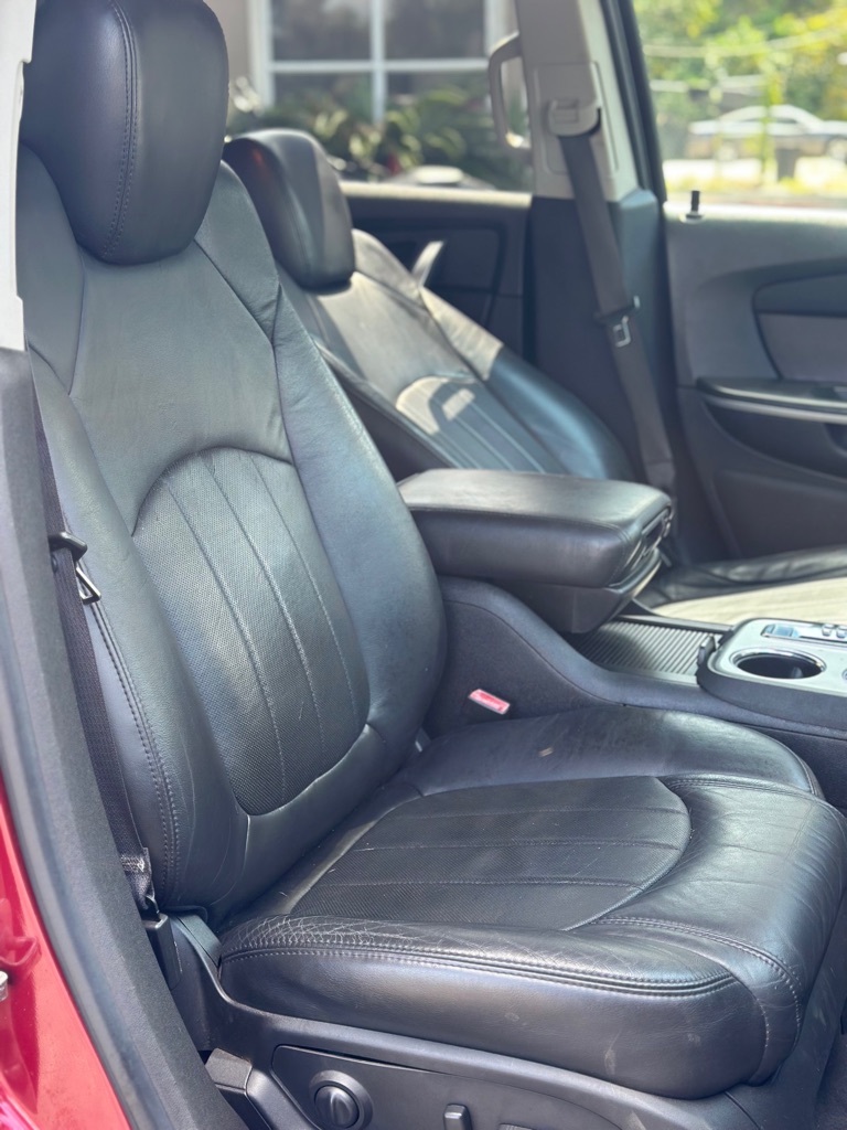 Photo 17 of this GMC ACADIA