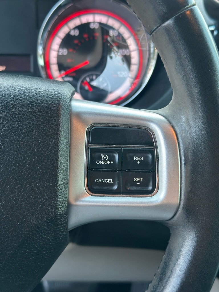 Photo 8 of this DODGE GRAND CARAVAN