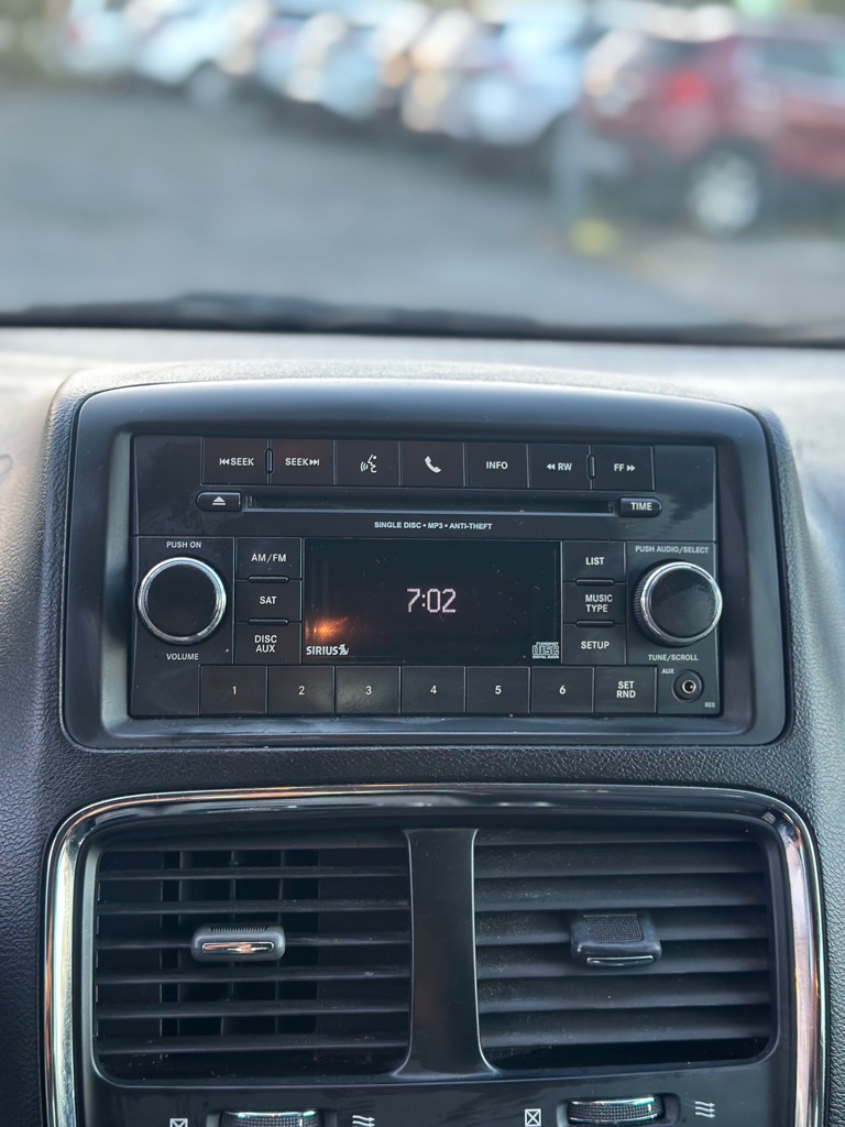 Photo 11 of this DODGE GRAND CARAVAN