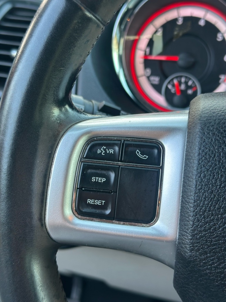 Photo 9 of this DODGE GRAND CARAVAN
