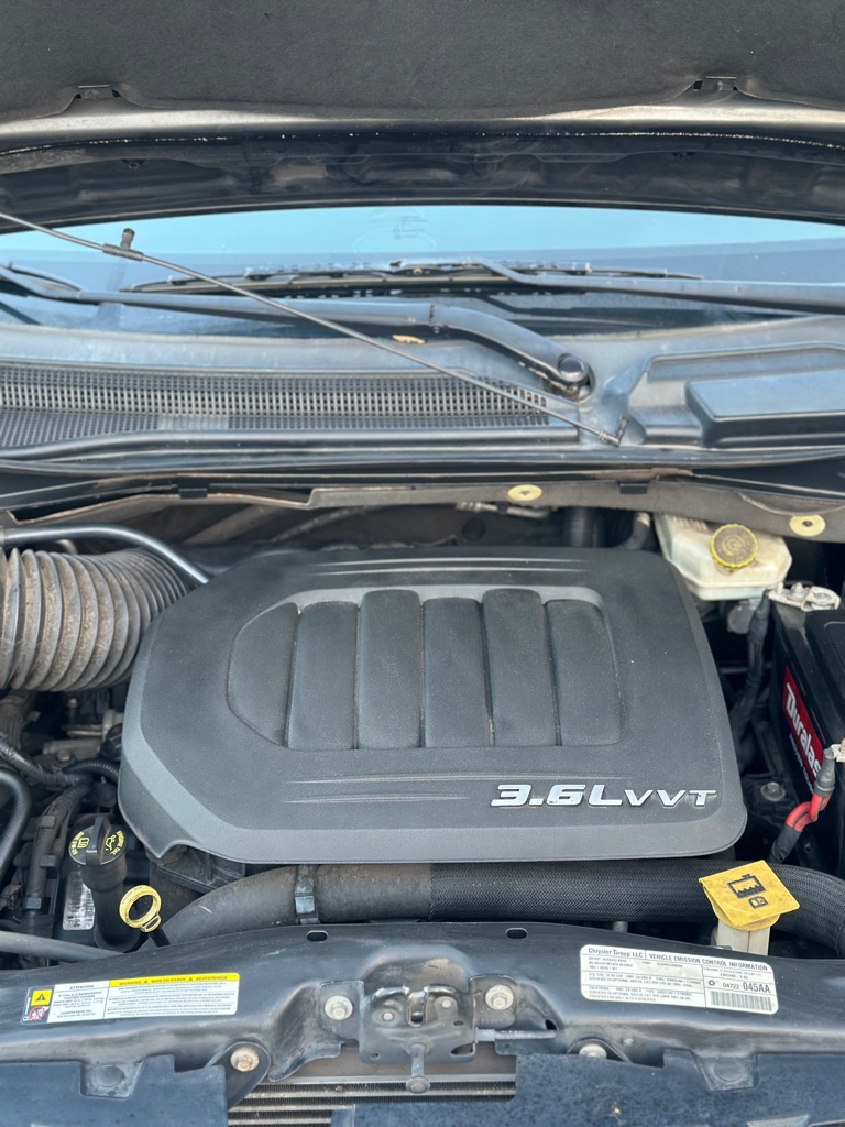 Photo 18 of this DODGE GRAND CARAVAN