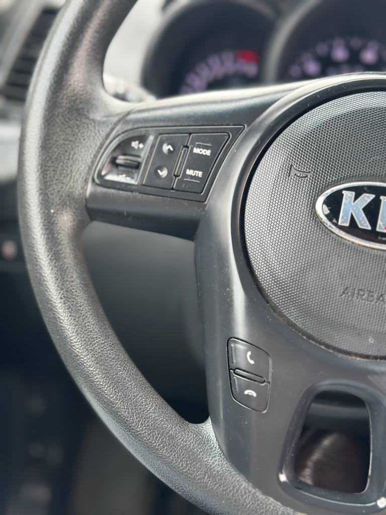 Photo 9 of this KIA SOUL