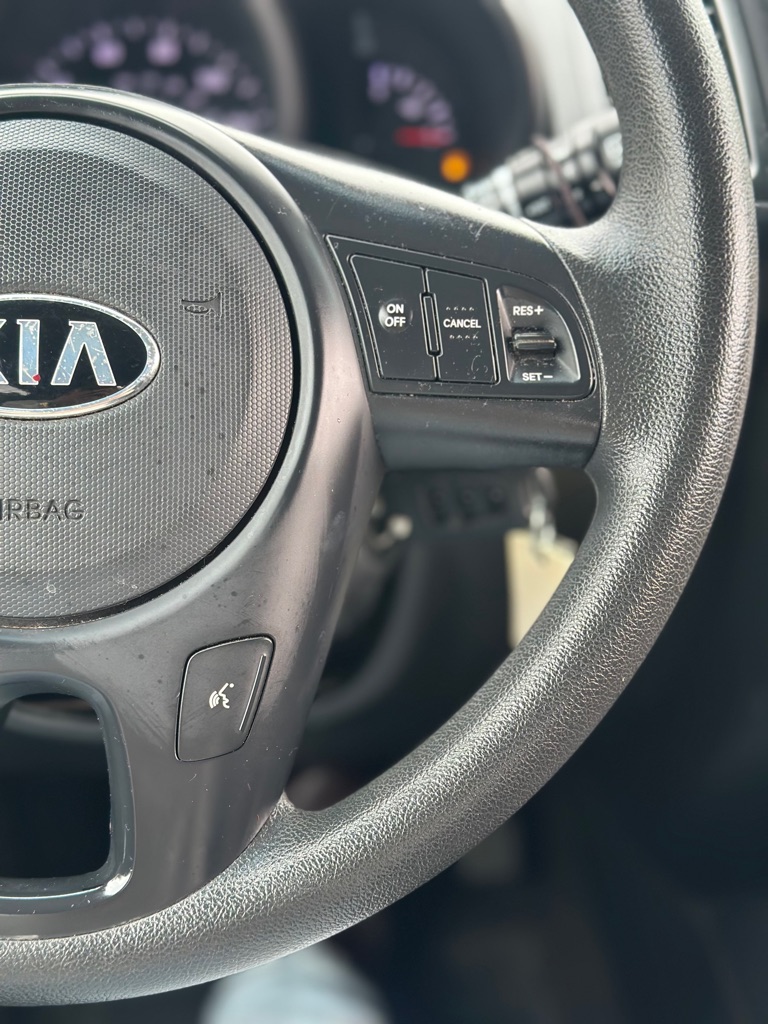 Photo 8 of this KIA SOUL
