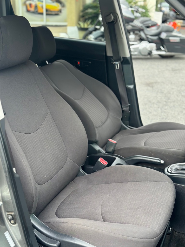 Photo 14 of this KIA SOUL