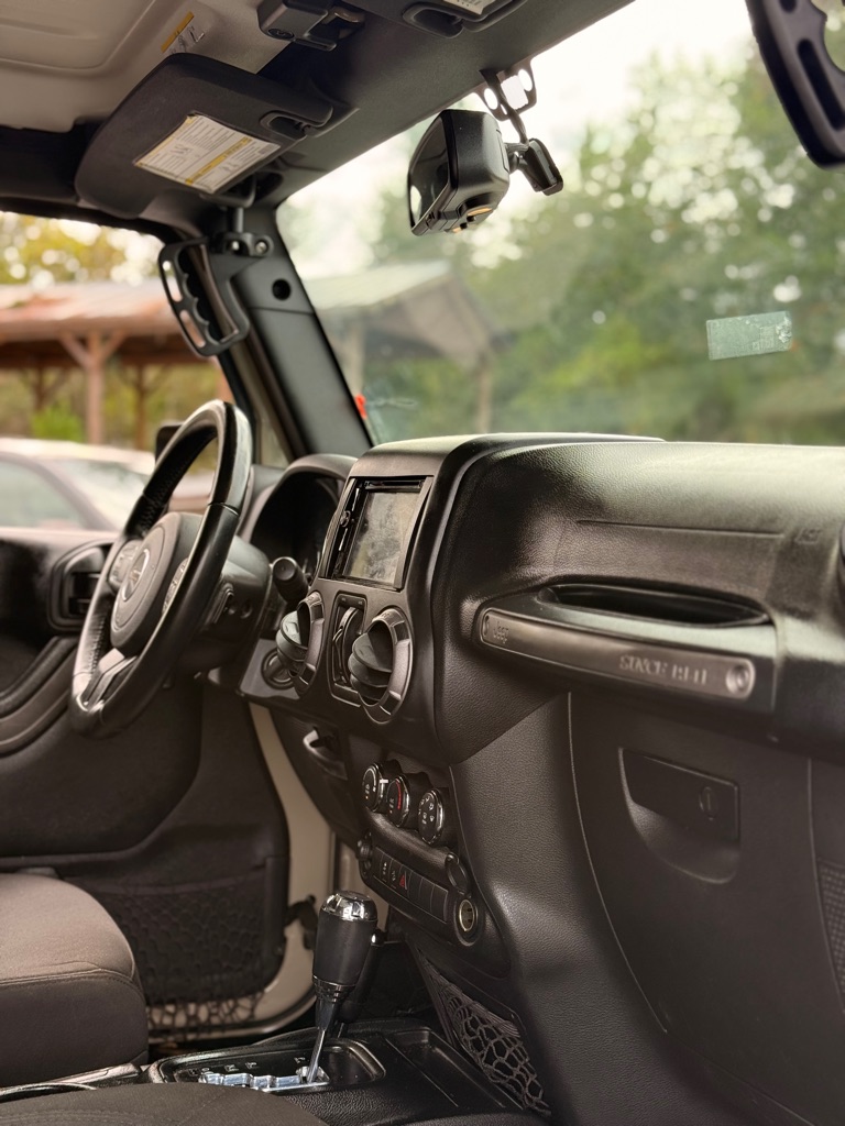 Photo 13 of this JEEP WRANGLER UNLIMI