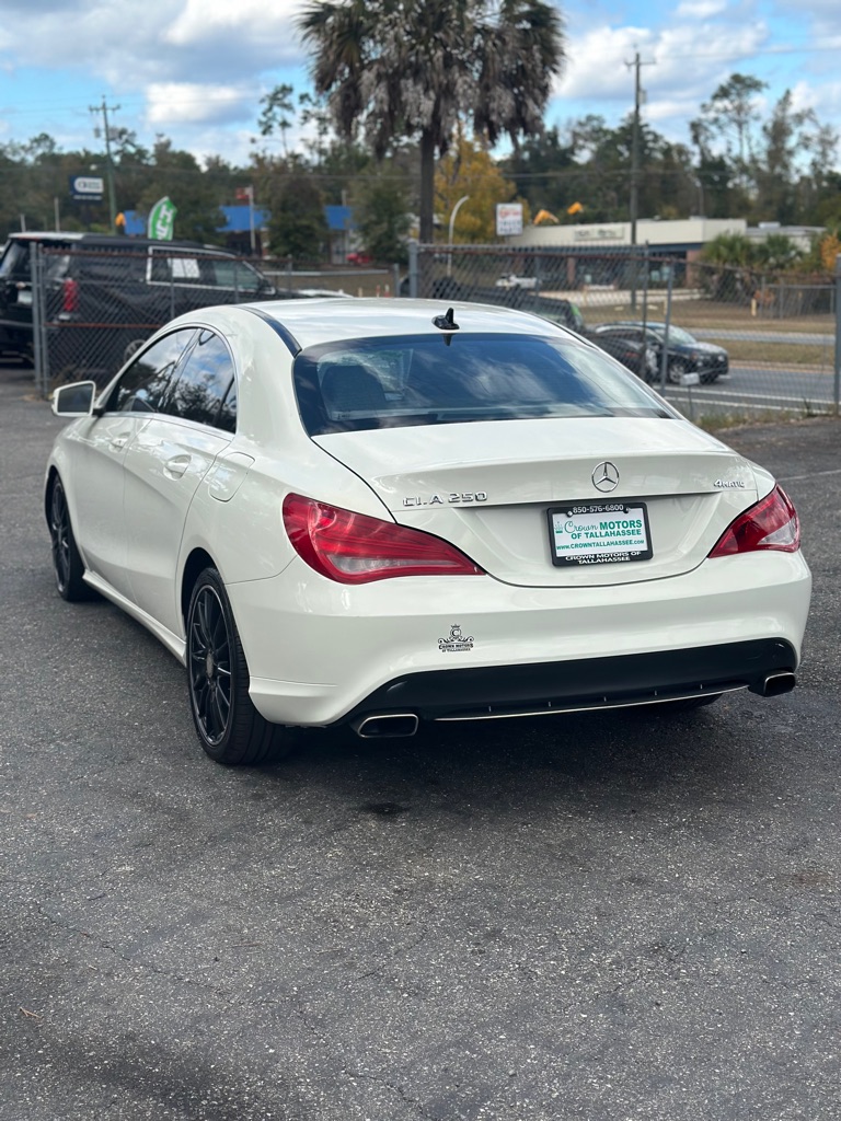Photo 4 of this MERCEDES-BENZ CLA