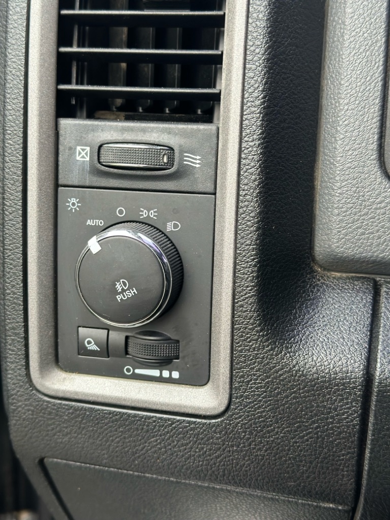 Photo 13 of this RAM 1500