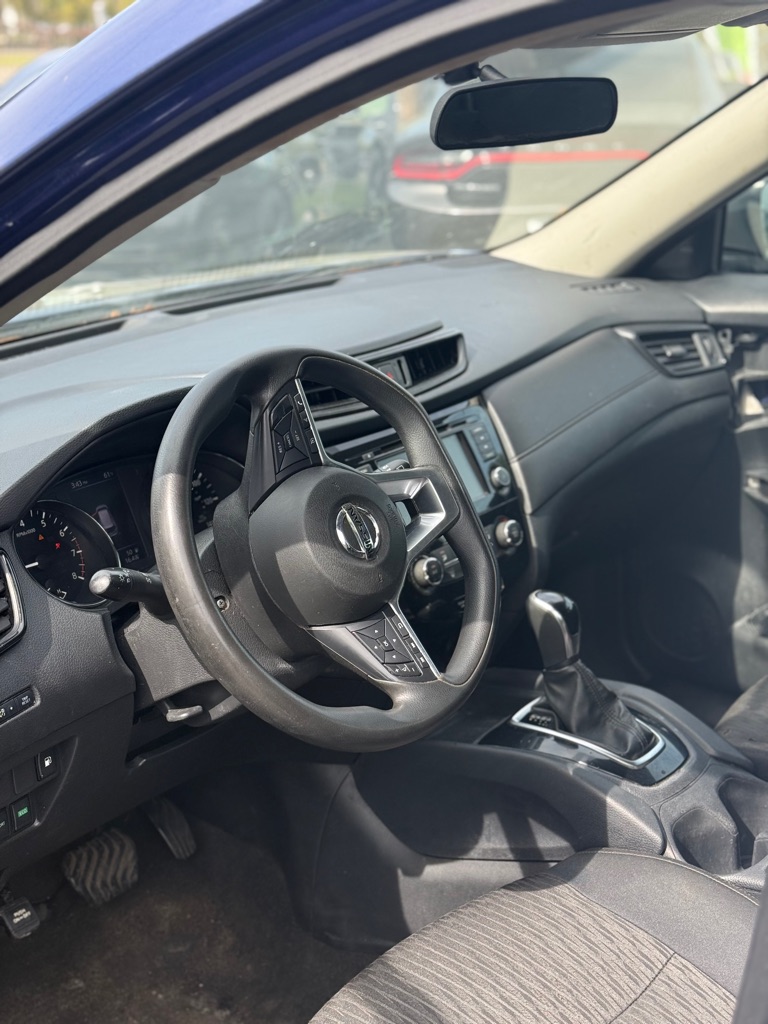 Photo 6 of this NISSAN ROGUE