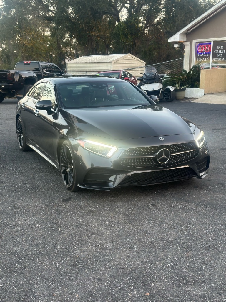 Photo 2 of this MERCEDES-BENZ CLS