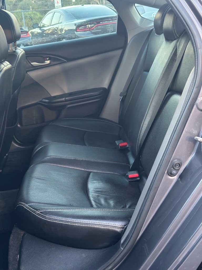 Photo 8 of this HONDA CIVIC