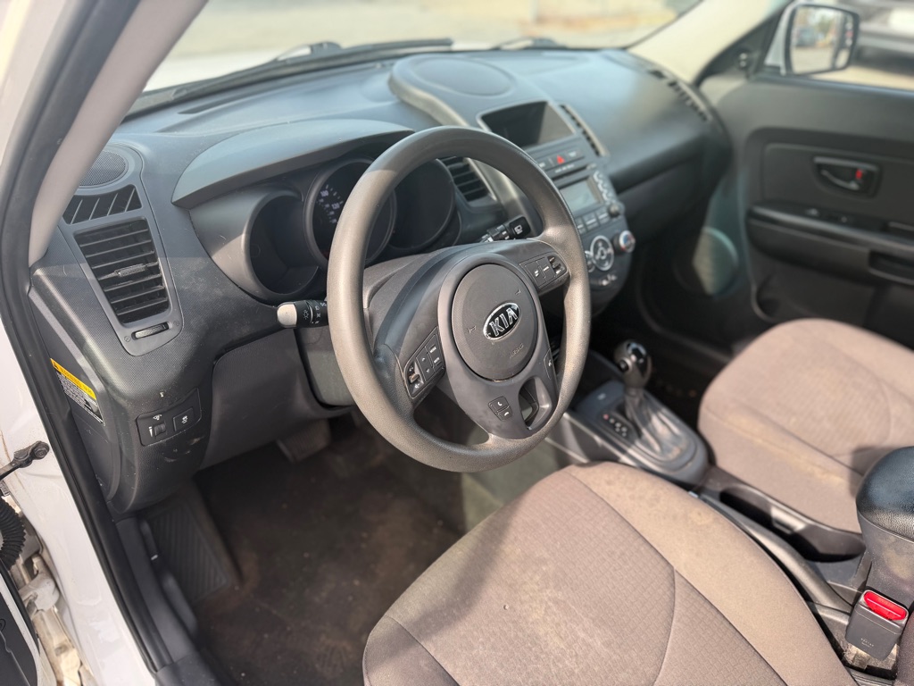Photo 19 of this KIA SOUL