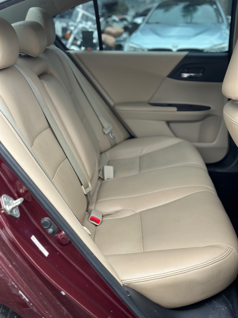 Photo 11 of this HONDA ACCORD