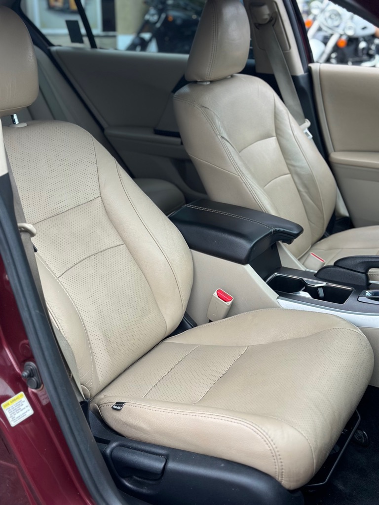 Photo 10 of this HONDA ACCORD
