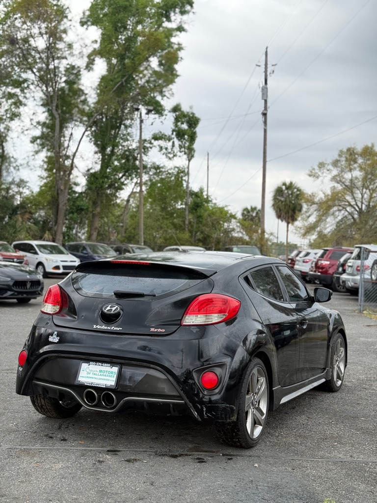 Photo 3 of this HYUNDAI VELOSTER
