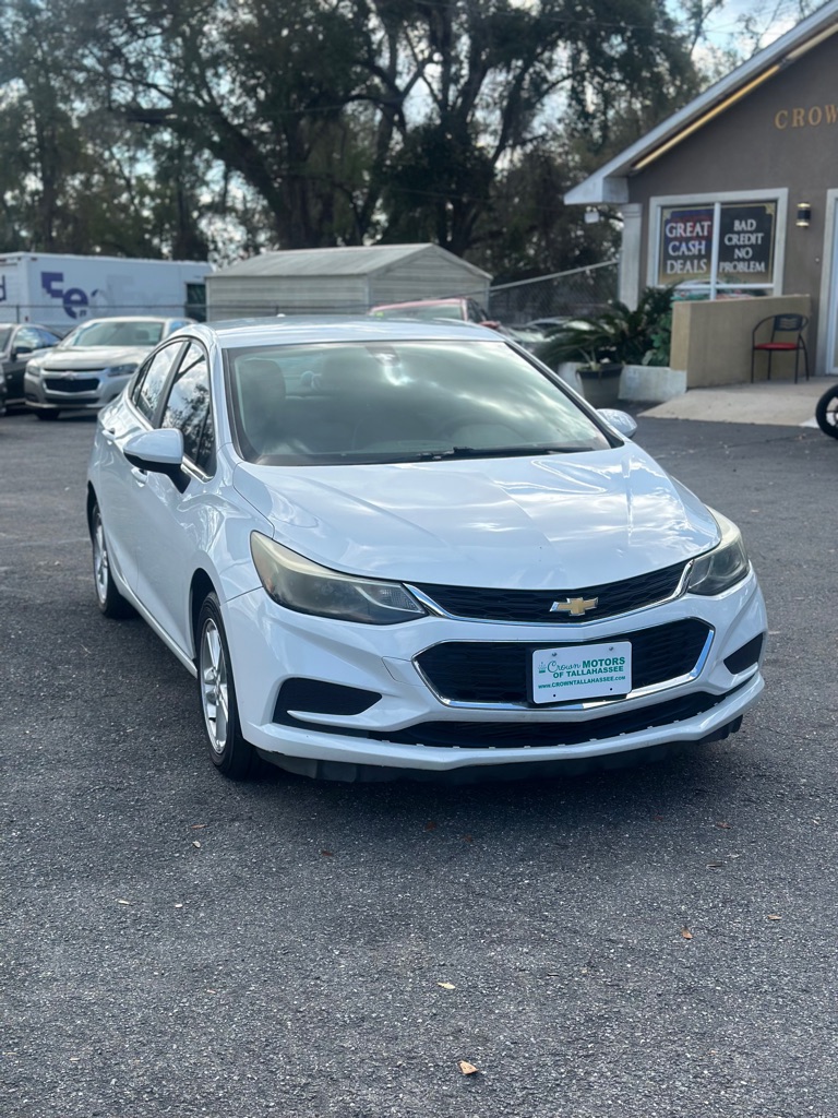 Photo 2 of this CHEVROLET CRUZE