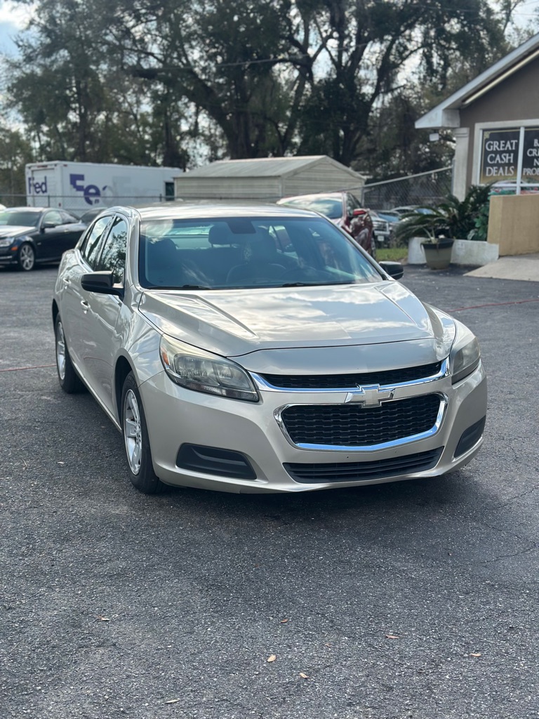 Photo 2 of this CHEVROLET MALIBU