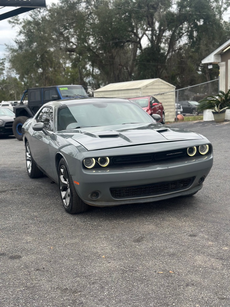 Photo 2 of this DODGE CHALLENGER