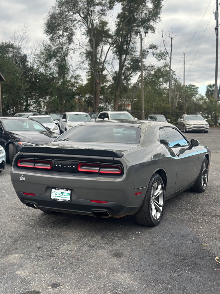 Photo 4 of this DODGE CHALLENGER