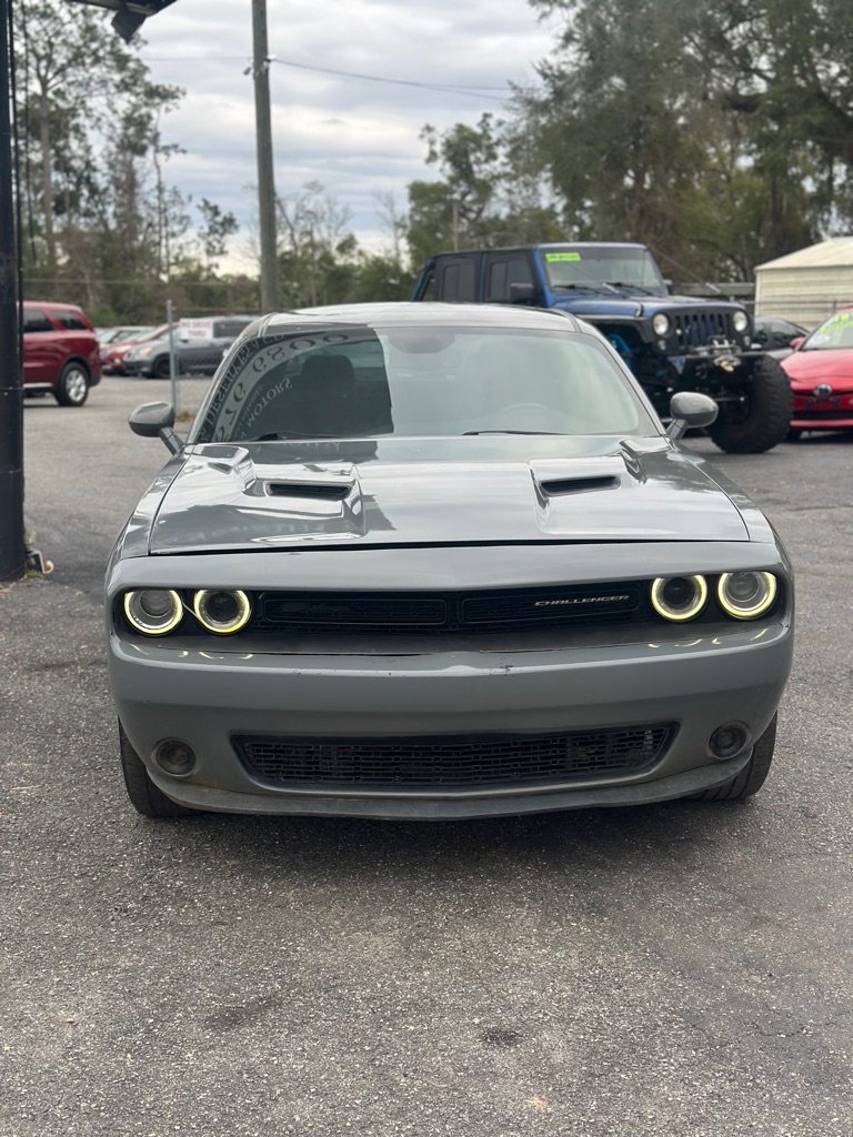 Photo 3 of this DODGE CHALLENGER