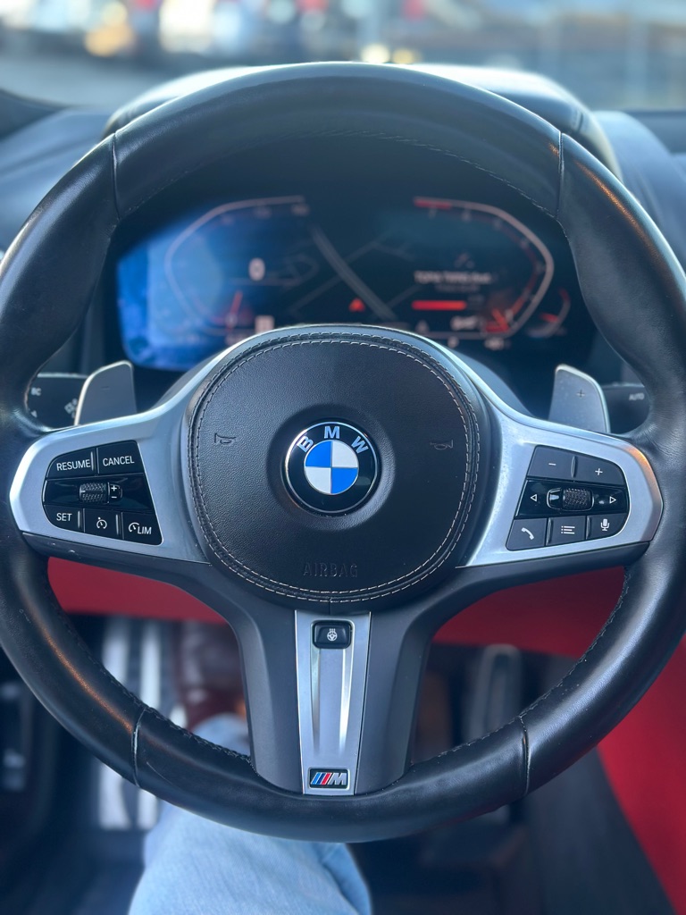 Photo 11 of this BMW 840XI