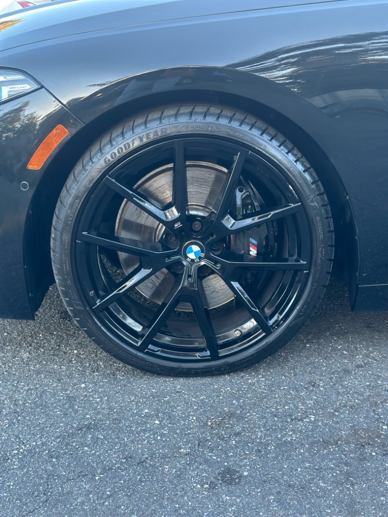 Photo 7 of this BMW 840XI
