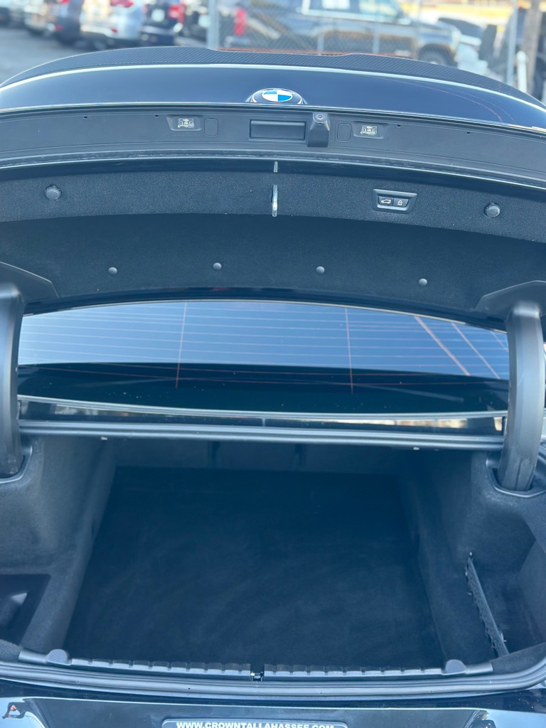 Photo 19 of this BMW 840XI