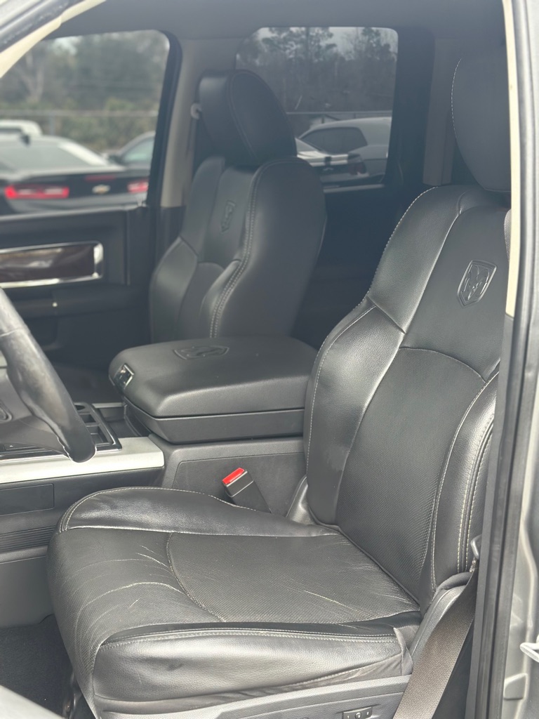Photo 6 of this DODGE RAM 1500