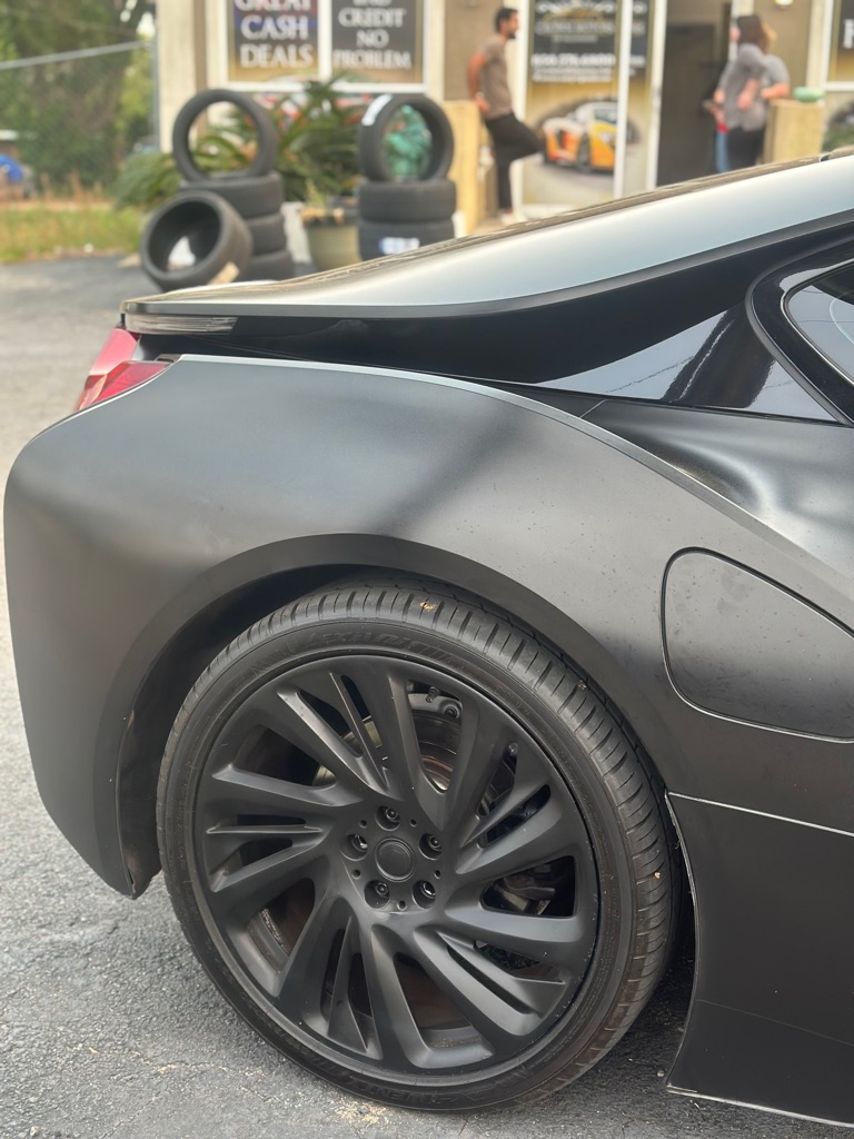 Photo 6 of this BMW I8