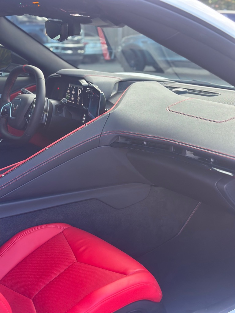 Photo 13 of this CHEVROLET CORVETTE