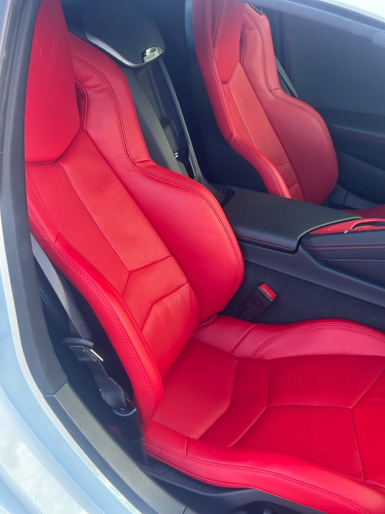 Photo 14 of this CHEVROLET CORVETTE