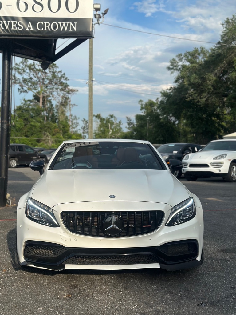 Photo 3 of this MERCEDES-BENZ C-CLASS