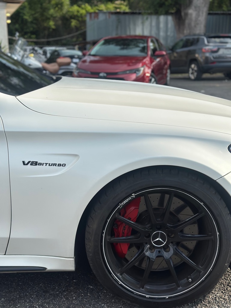 Photo 5 of this MERCEDES-BENZ C-CLASS