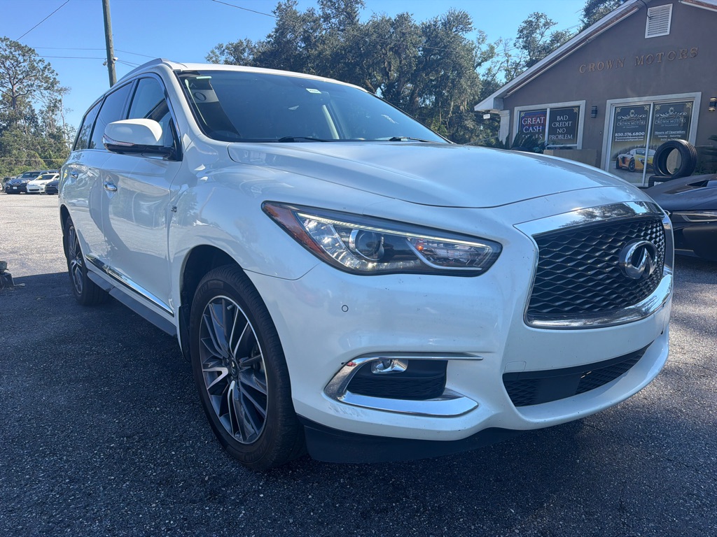 Photo 3 of this INFINITI QX60
