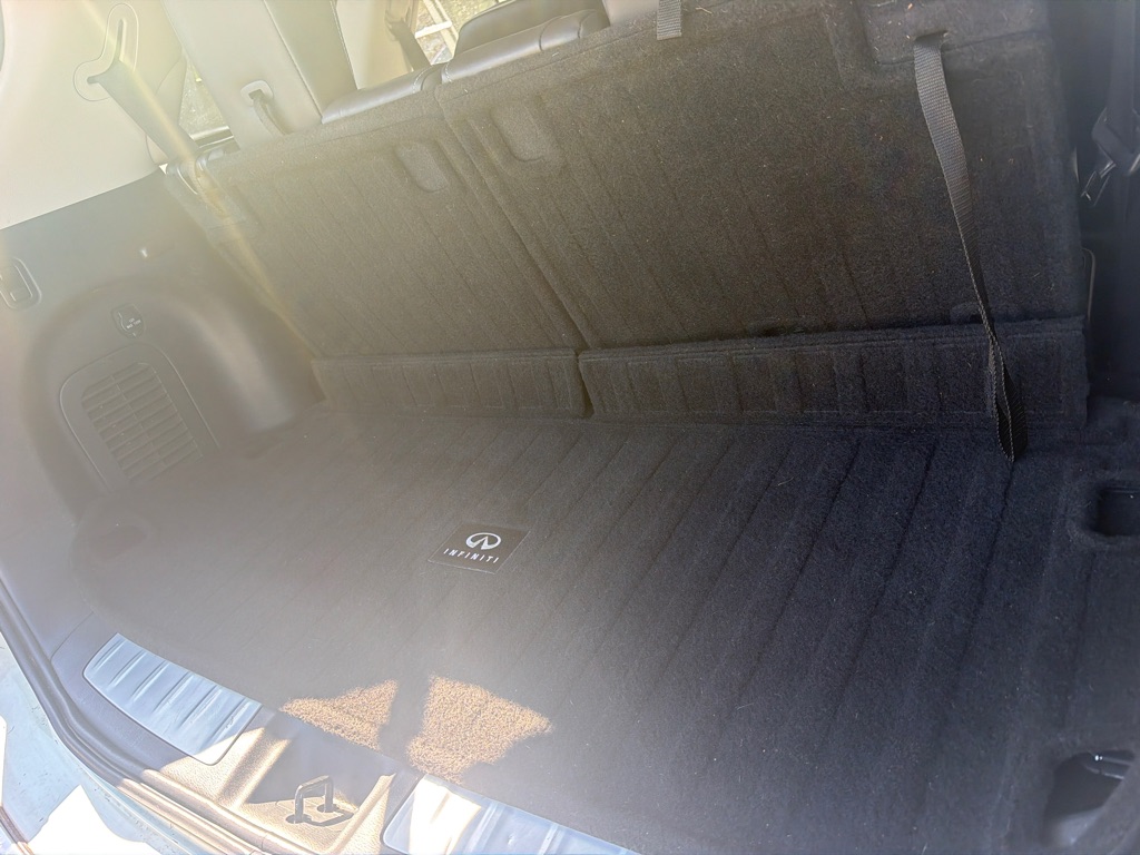 Photo 10 of this INFINITI QX60