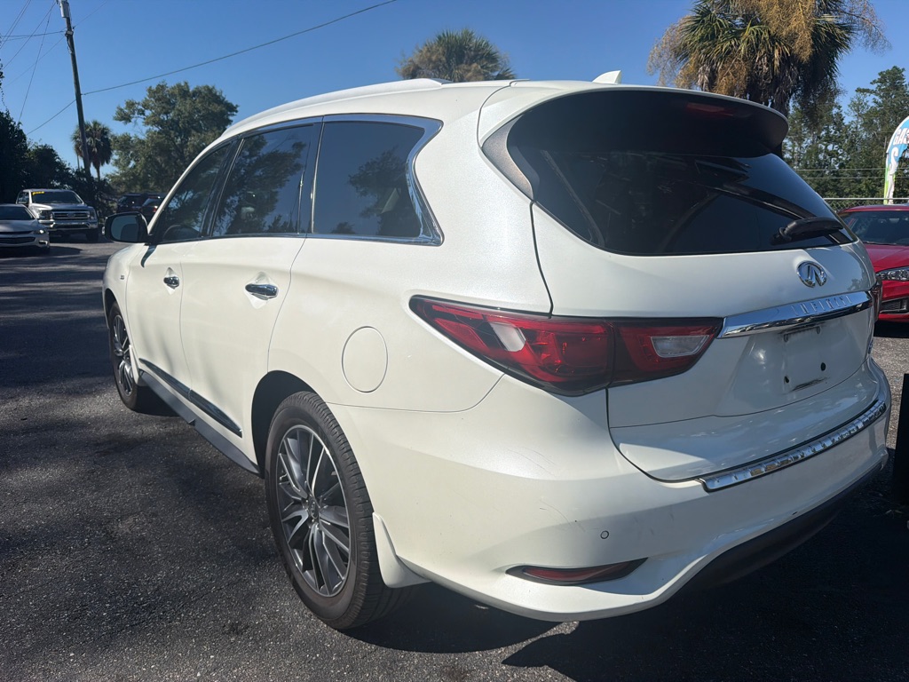 Photo 5 of this INFINITI QX60