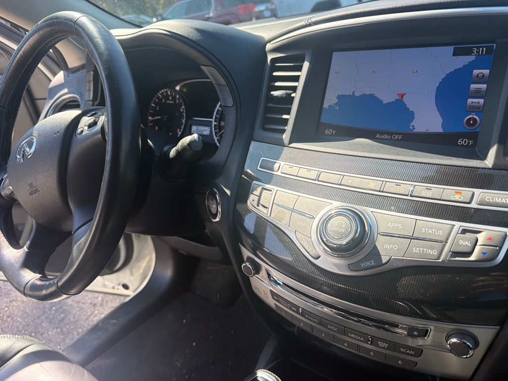Photo 18 of this INFINITI QX60