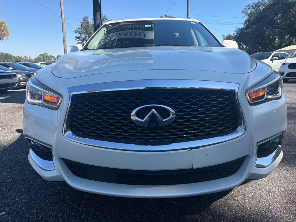 Photo 2 of this INFINITI QX60