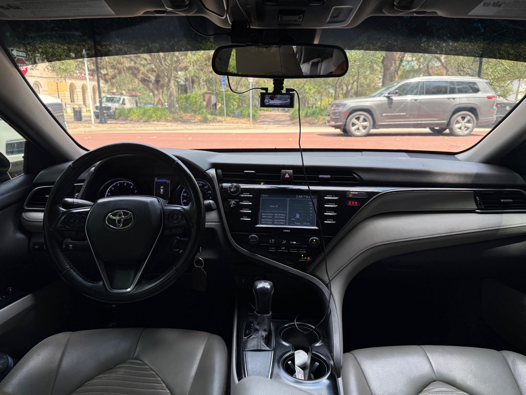 Photo 17 of this TOYOTA CAMRY