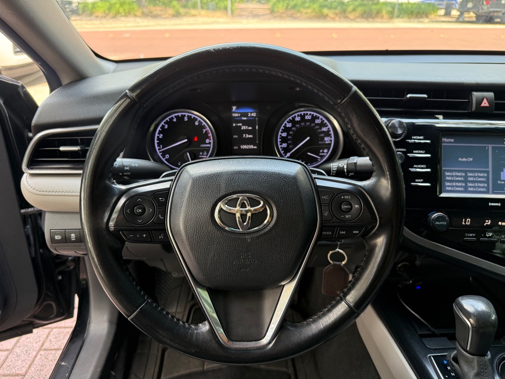 Photo 10 of this TOYOTA CAMRY